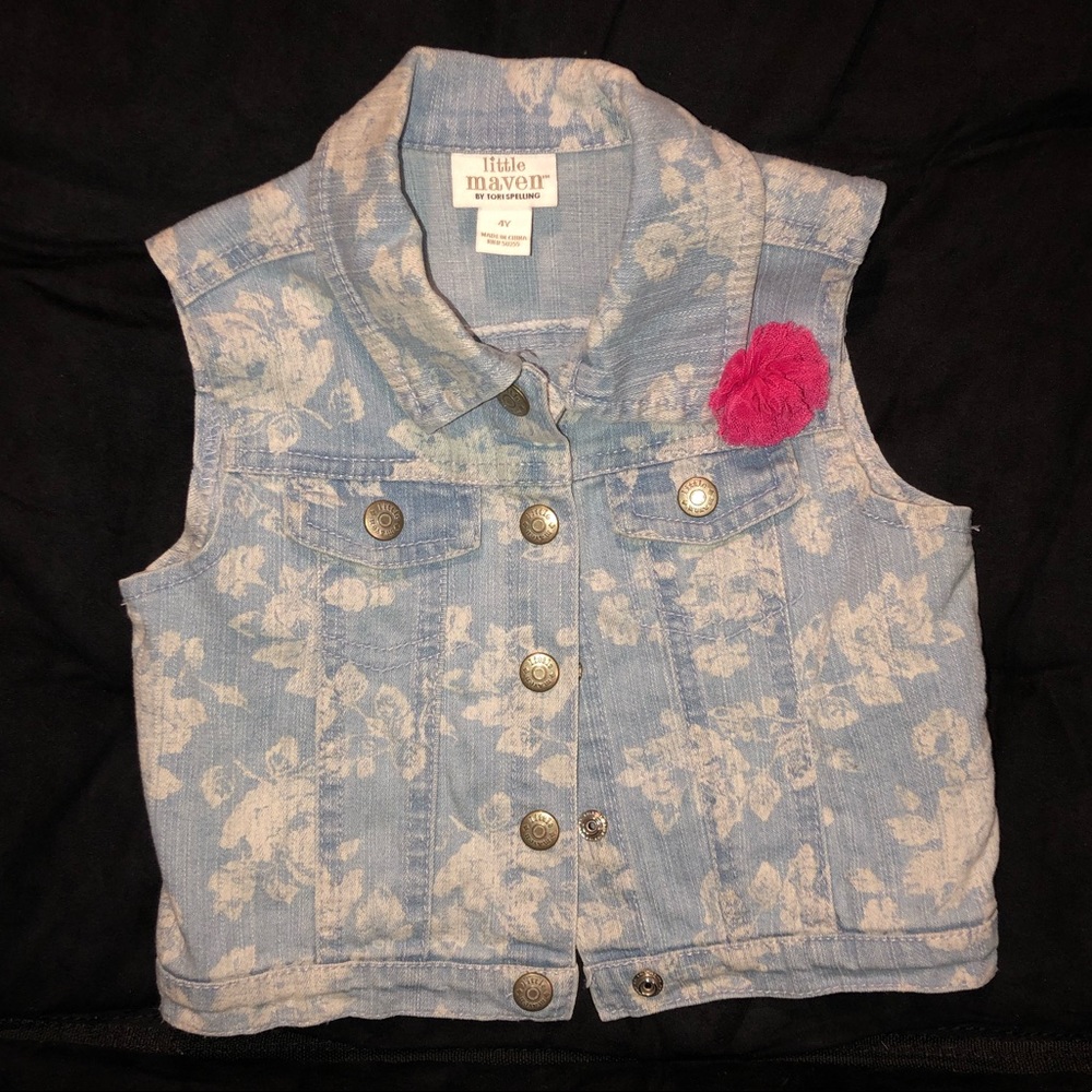 🔴SOLD🔴🌸Denim Vest🌸